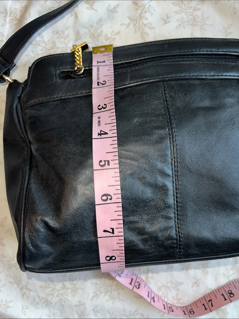 Elegant Black Leather Satchel with Gold Accent - Picture 15 of 16